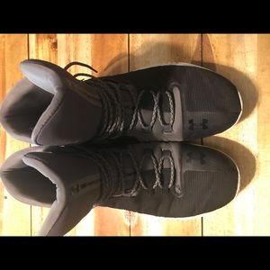 Men’s 13 Under Armour  Basketball Shoes 13 Black